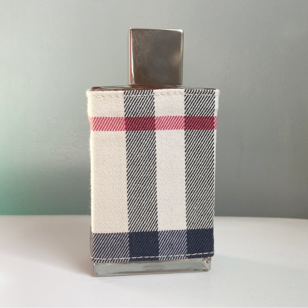 Burberry London Eau de Parfum / Spray - 100 mL / 3.3 oz
